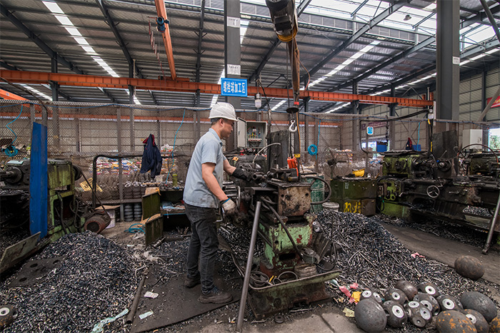 长春网架配件-螺栓球加工车间